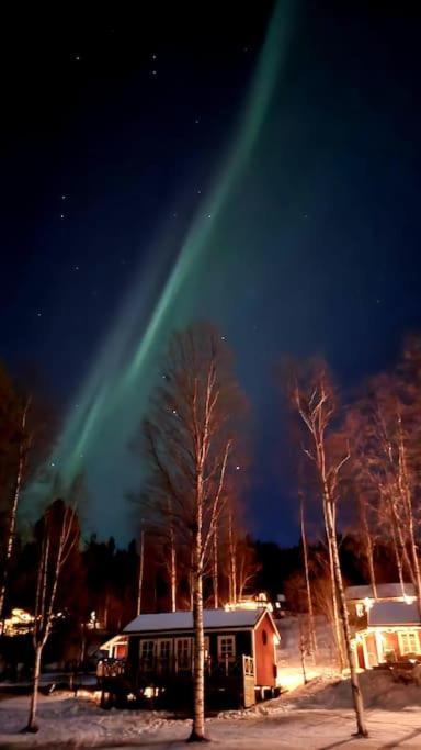 Mysig Stuga Med Sjoetomt, Naera Jaervsoebacken Extérieur photo