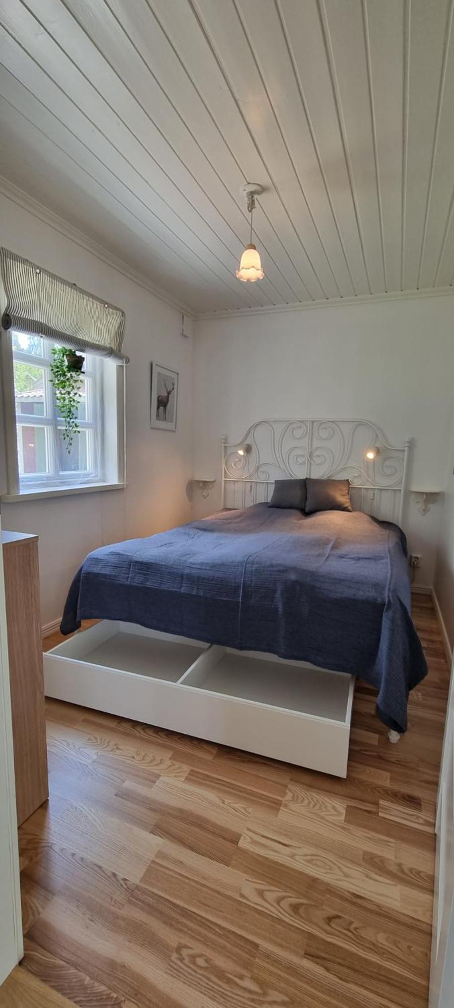 Mysig Stuga Med Sjoetomt, Naera Jaervsoebacken Extérieur photo
